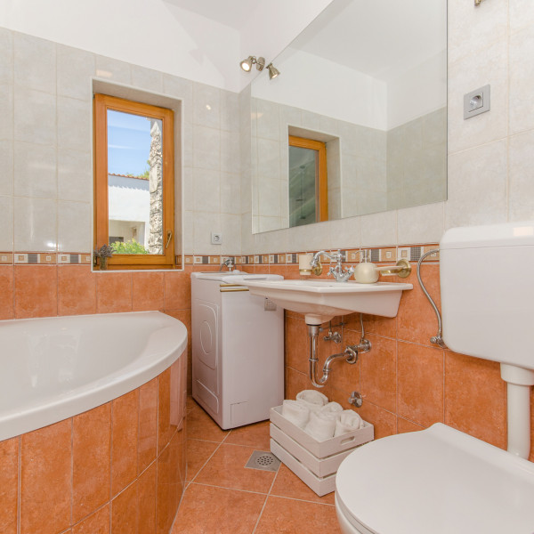Bathroom / WC, Villa Blue and Green Hvar, Villa Blue & Green Hvar - direct contact with owner Vrboska