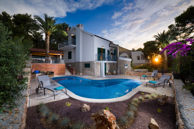 Villa Blue & Green Hvar - direct contact with owner Vrboska