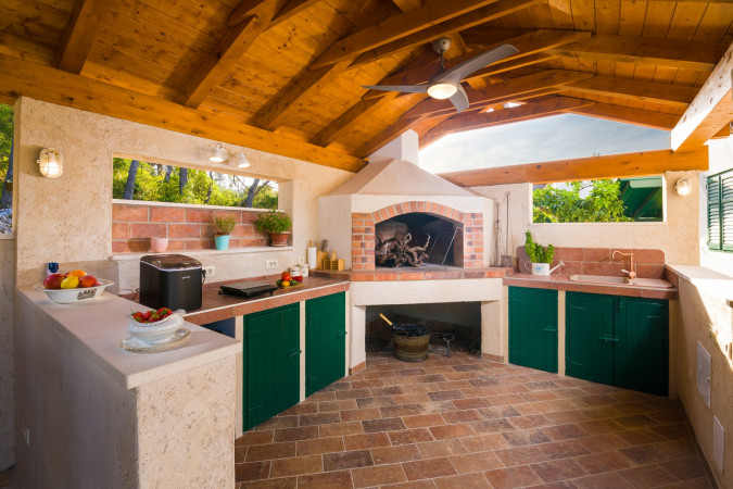 Villa Blue & Green Hvar - direct contact with owner Vrboska